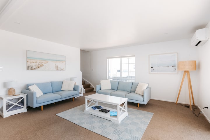 Serene Haven On Papamoa Beach - Papamoa