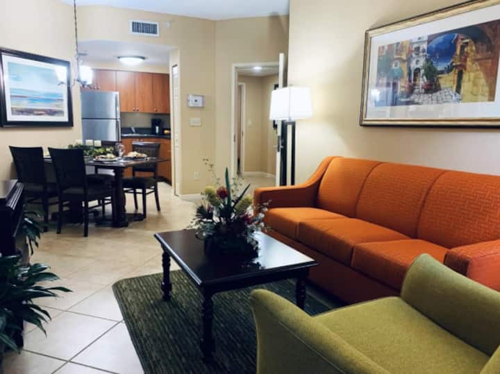 Relaxing Weston Getaway | Pool View | Free Parking - Cooper City, FL