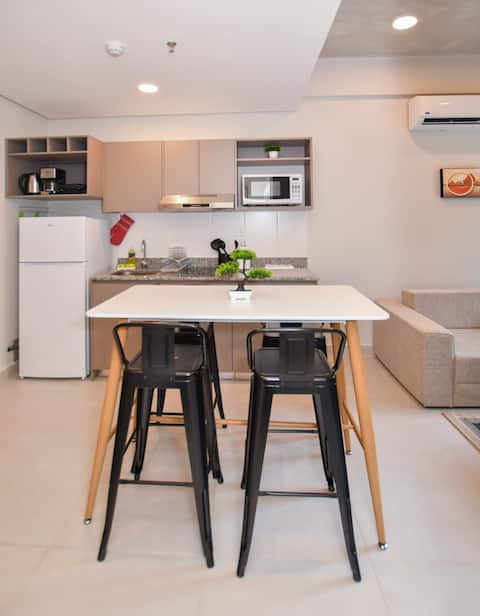 Modern 1BR | Pool, Terrace & Dedicated Workspace