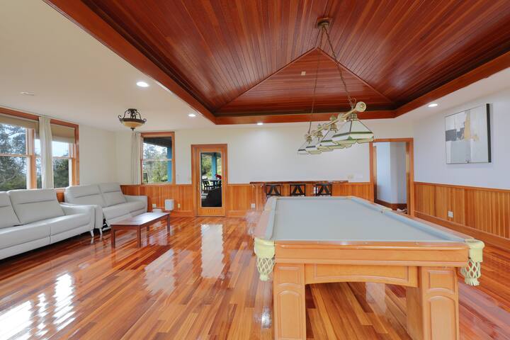 Luxury Oceanview Estate gallery image 5