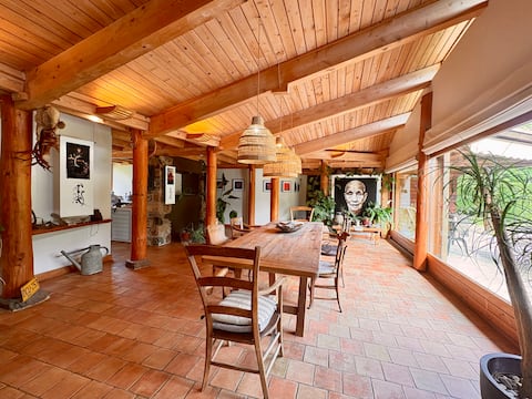 Charming eco-house at the foot of Mont Rigaud