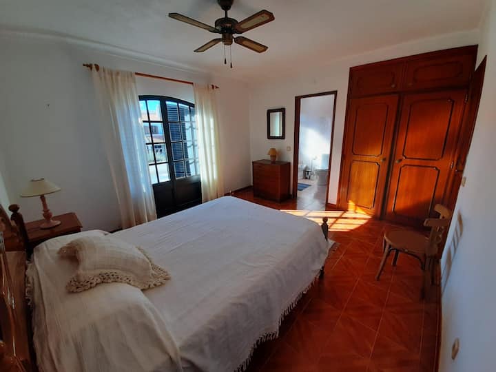 غرفة النوم 2