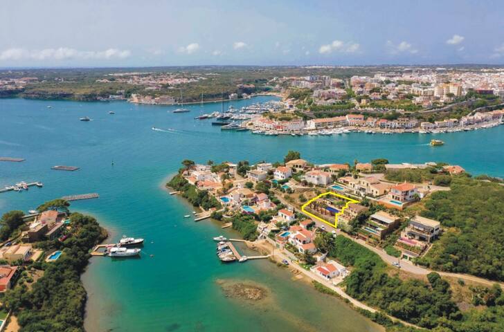 Villa con vistas al Puerto de Mahon, Menorca gallery image 2