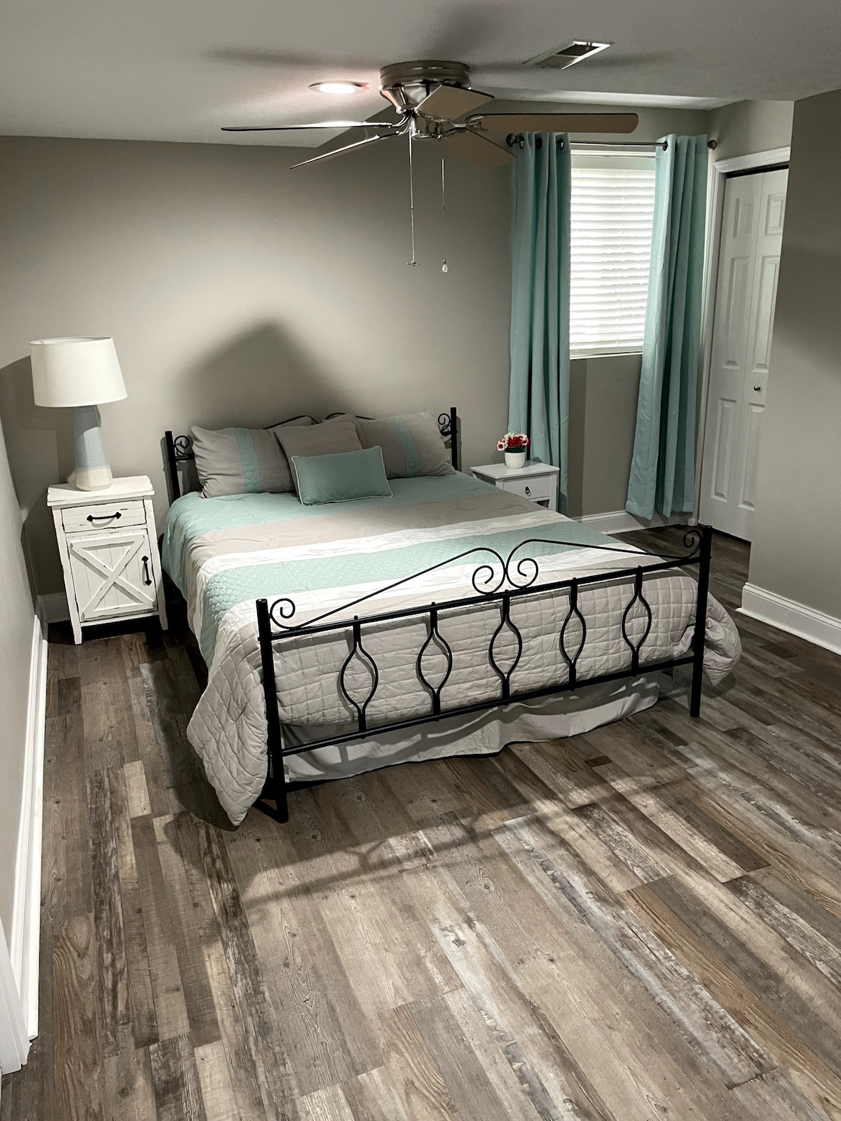 غرفة النوم 2