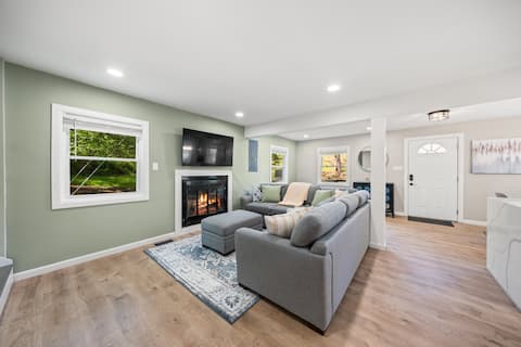 Charming Stay Near Tysons | Spacious & Private