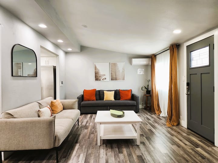 Charming 3br/1ba Home – Minutes To Disneyland + - オレンジ 郡