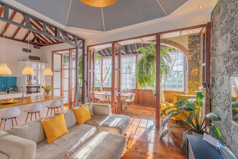 Top Airbnb: Intimate and charming apartment by the beach in Santa Cruz De La Palma