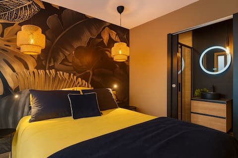 Cocoon in the city center