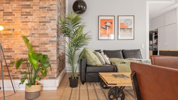 مرحبًا بك في شقتنا الحضرية في ميتي/ويدينغ. 