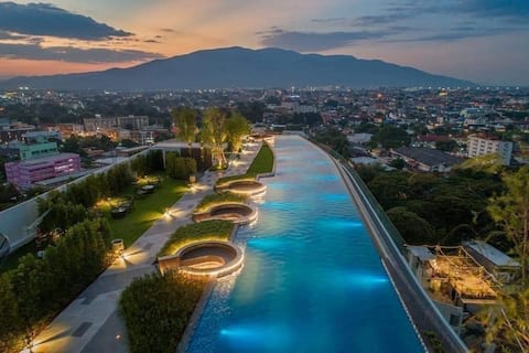 3BR Luxury new toppool gym condo