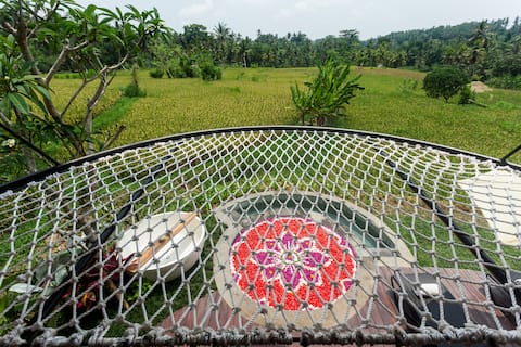 Hammock Hideaway Hut with Plunge Pool near Ubud