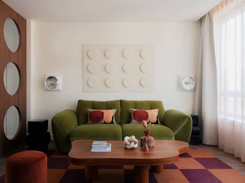 Popular Airbnb listing: Edgar Suites Levallois - Anatole - 4 BR/Terrace in Levallois Perret