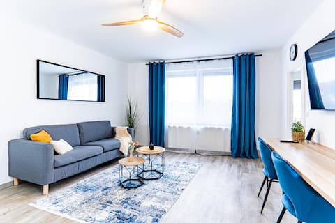 Top Airbnb: Linden - Schwarzer Bär - Train + Kiosk + Supermarket 4 in Linden Mitte