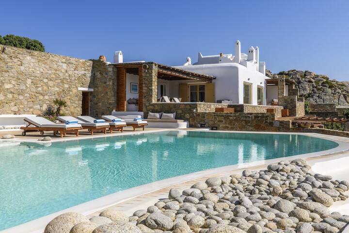 Villa Yasmina w/private pool, 5 min from town gallery image 4