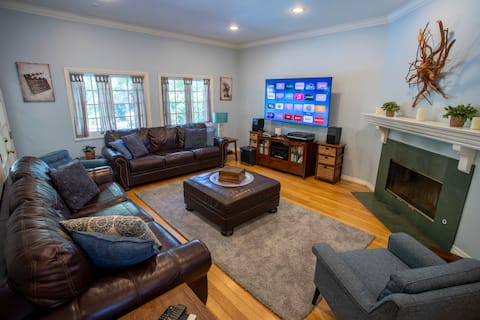 Top performing Airbnb: Bella Casa Studio City in Studio City