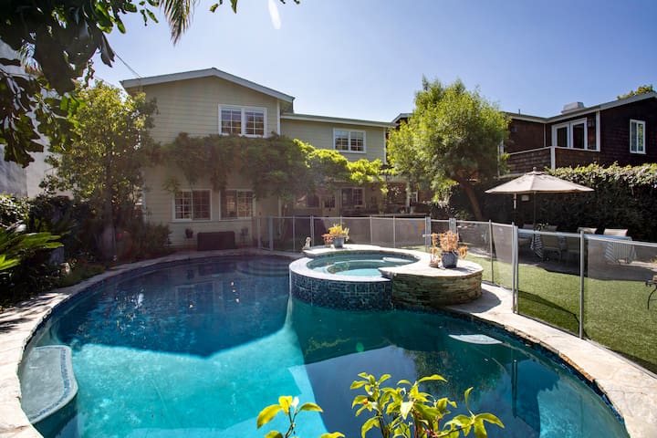 Bella Casa Studio City