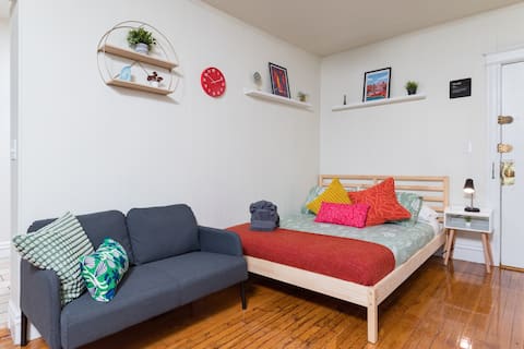Successful Airbnb property: Fenway Park – Studio – Walk everywhere – Location! in Fenway/Longwood