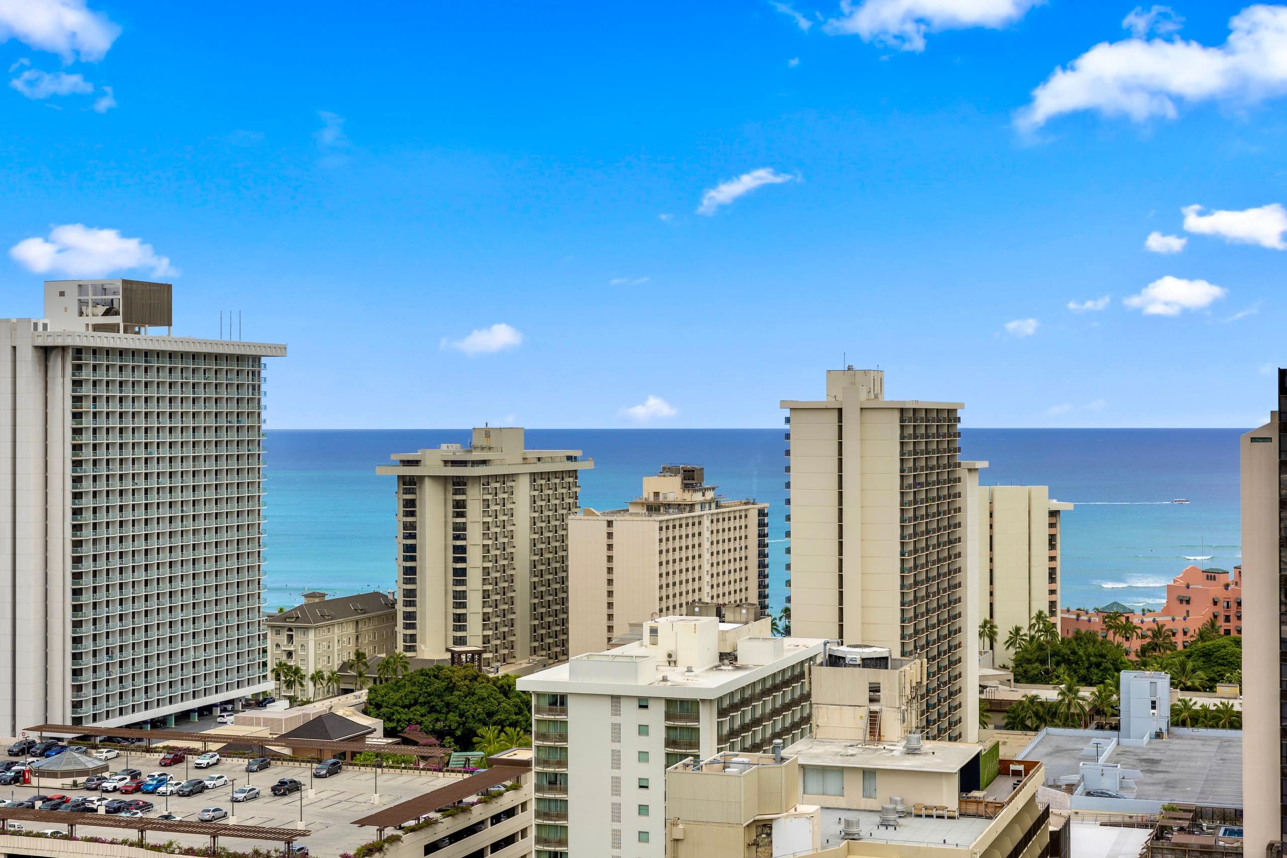 30FL Hale Nalu Waikīkī | Oceanview King Bed Studio - Image 20