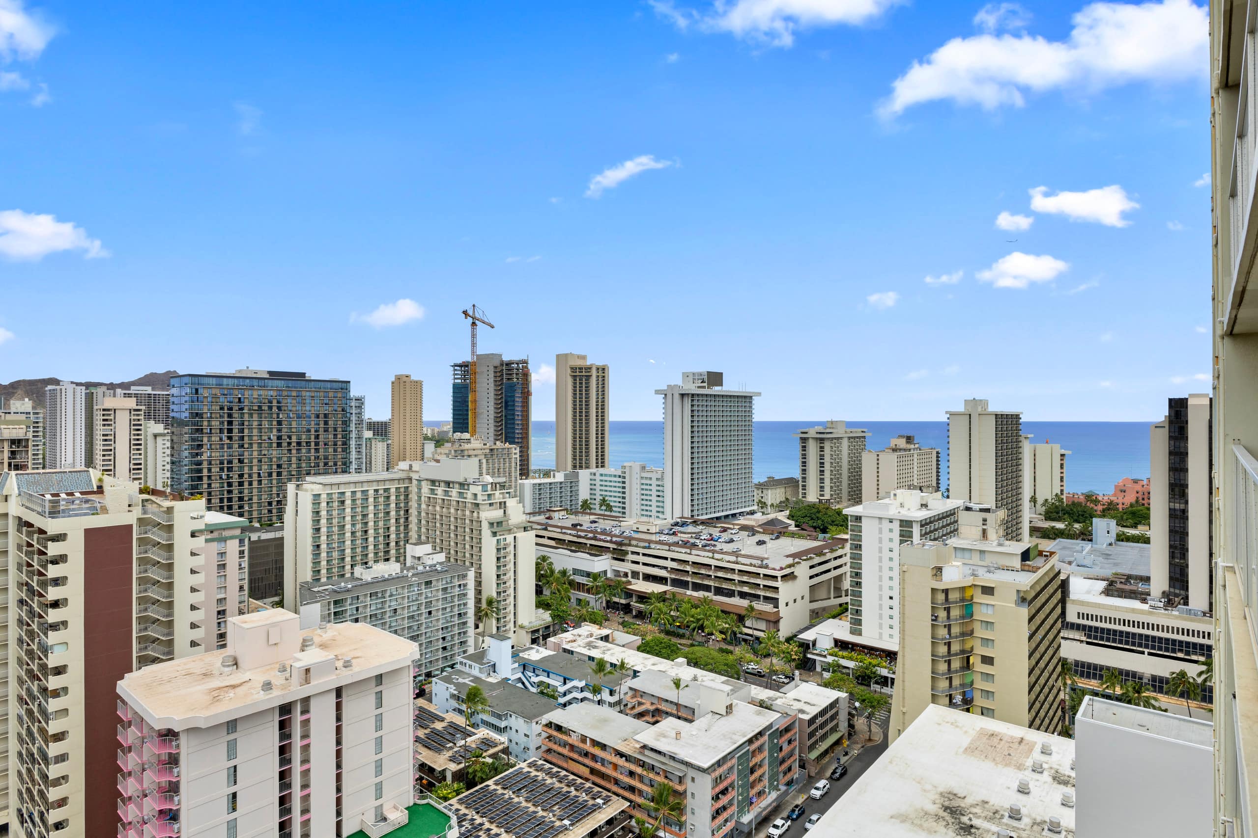 30FL Hale Nalu Waikīkī | Oceanview King Bed Studio - Image 19