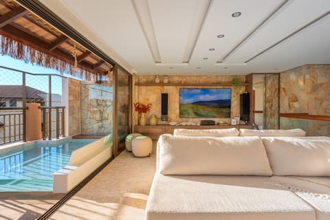 Successful Airbnb property: Duplex Penthouse with Pool/Hydro and Sea View in Ceará