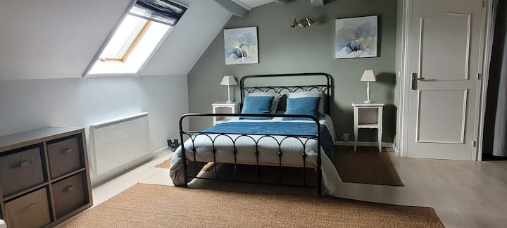 Chambre 1 très agréable avec un immense dressing