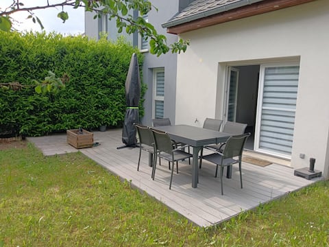 Calme & cosy • 5min EuroAirport • Jardin & Parking