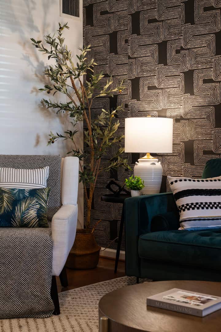 The Viridian | Urban Oasis | Metro | Free Parking - Washington D. C., DC