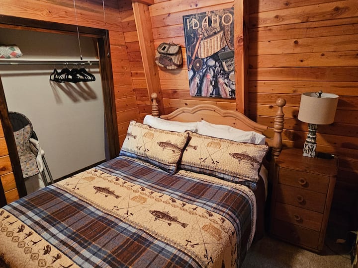 საძინებელი 4