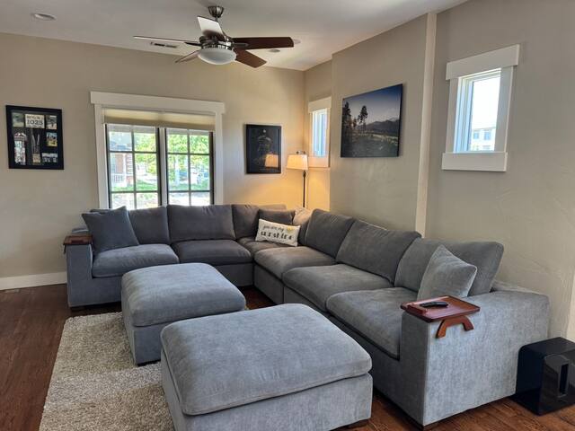 Charming West Washington Park Home gallery image 2