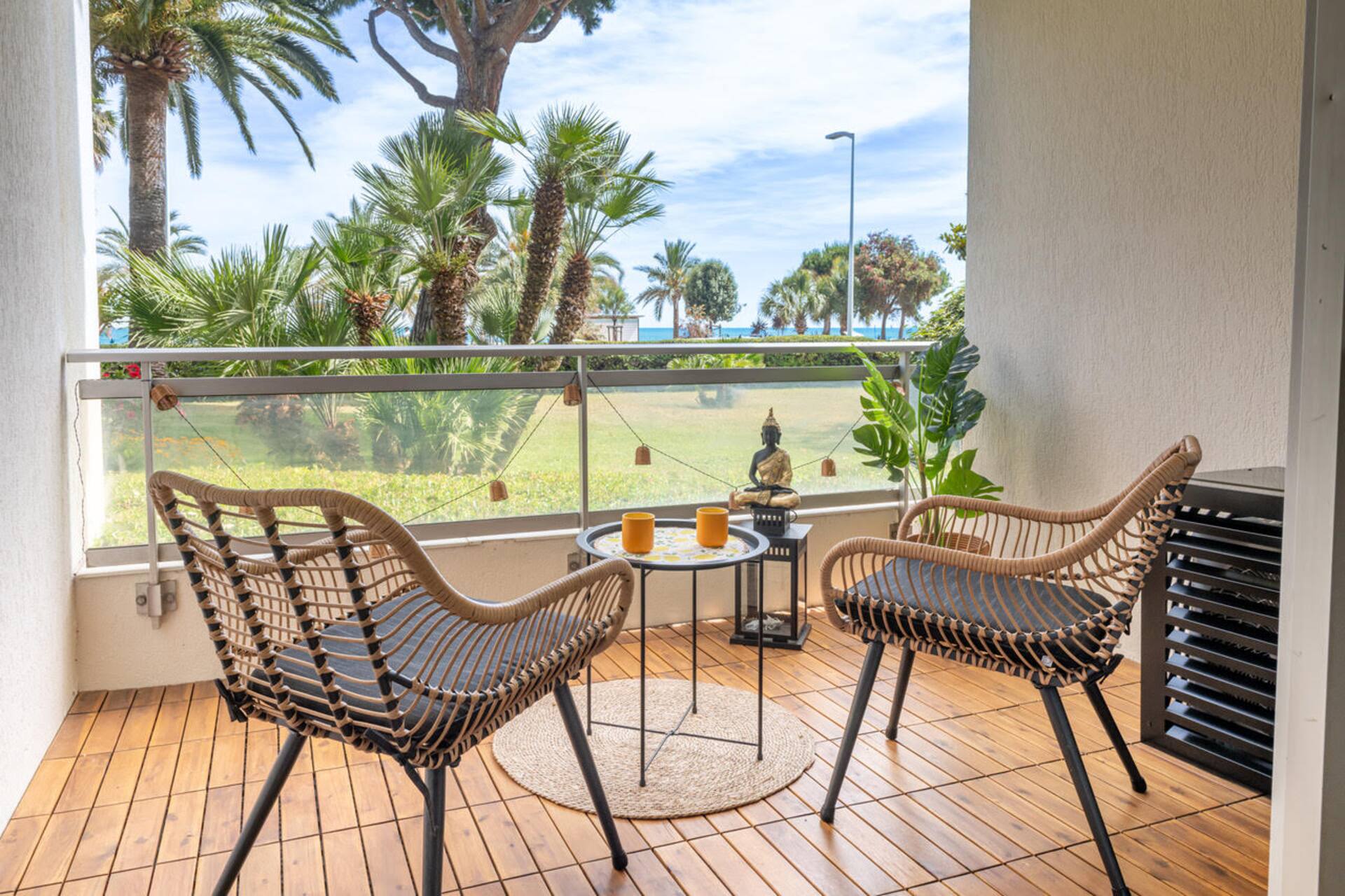 Waterfront Studio, Boulevard du Midi, Terrace, Parking