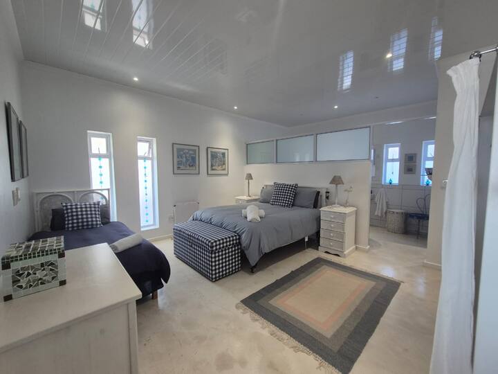 საძინებელი 4