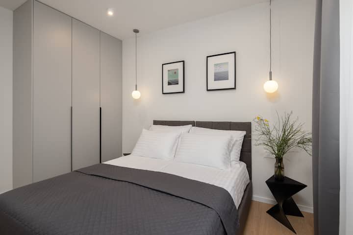 Spálňa s manželskou posteľou