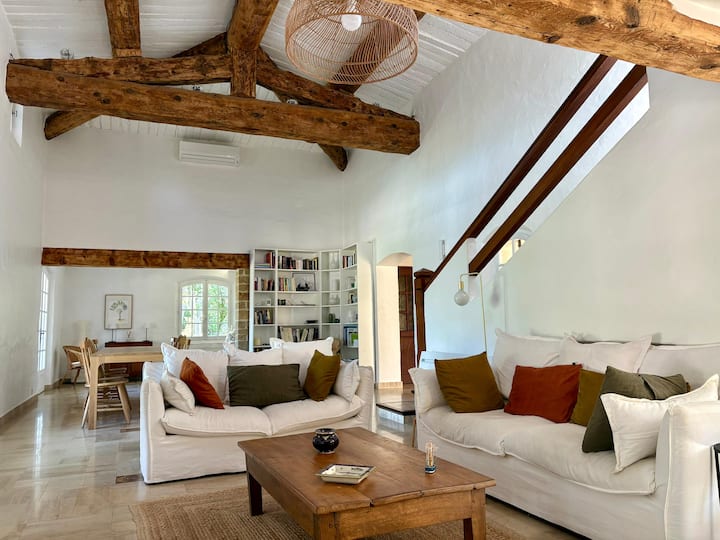 Villa Provençale Pour 10 Personnes Avec Piscine - Le Beausset