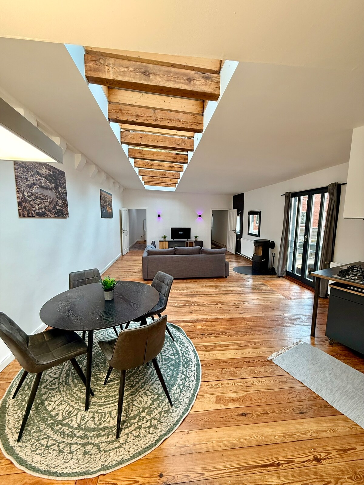Popular Airbnb listing: Central apartment Sternschanze/Eimsbüttel in Eimsbüttel