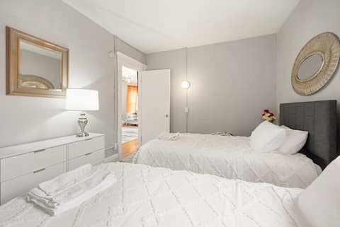 Modern 6BR,Near Syracuse U, Zoo, Destiny &Downtown