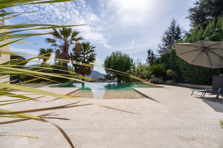 Damien & Coralie managed Airbnb listing 1