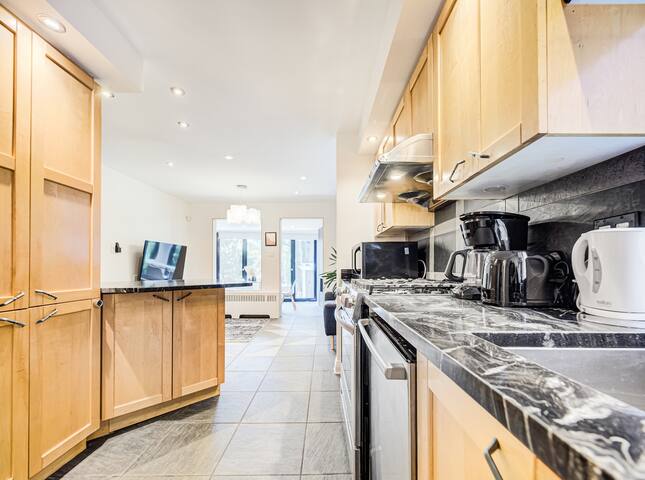 4-Bedrooms in Hochelaga MTL | 01 gallery image 5