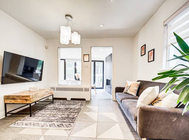 4-Bedrooms in Hochelaga MTL | 01 gallery image 2