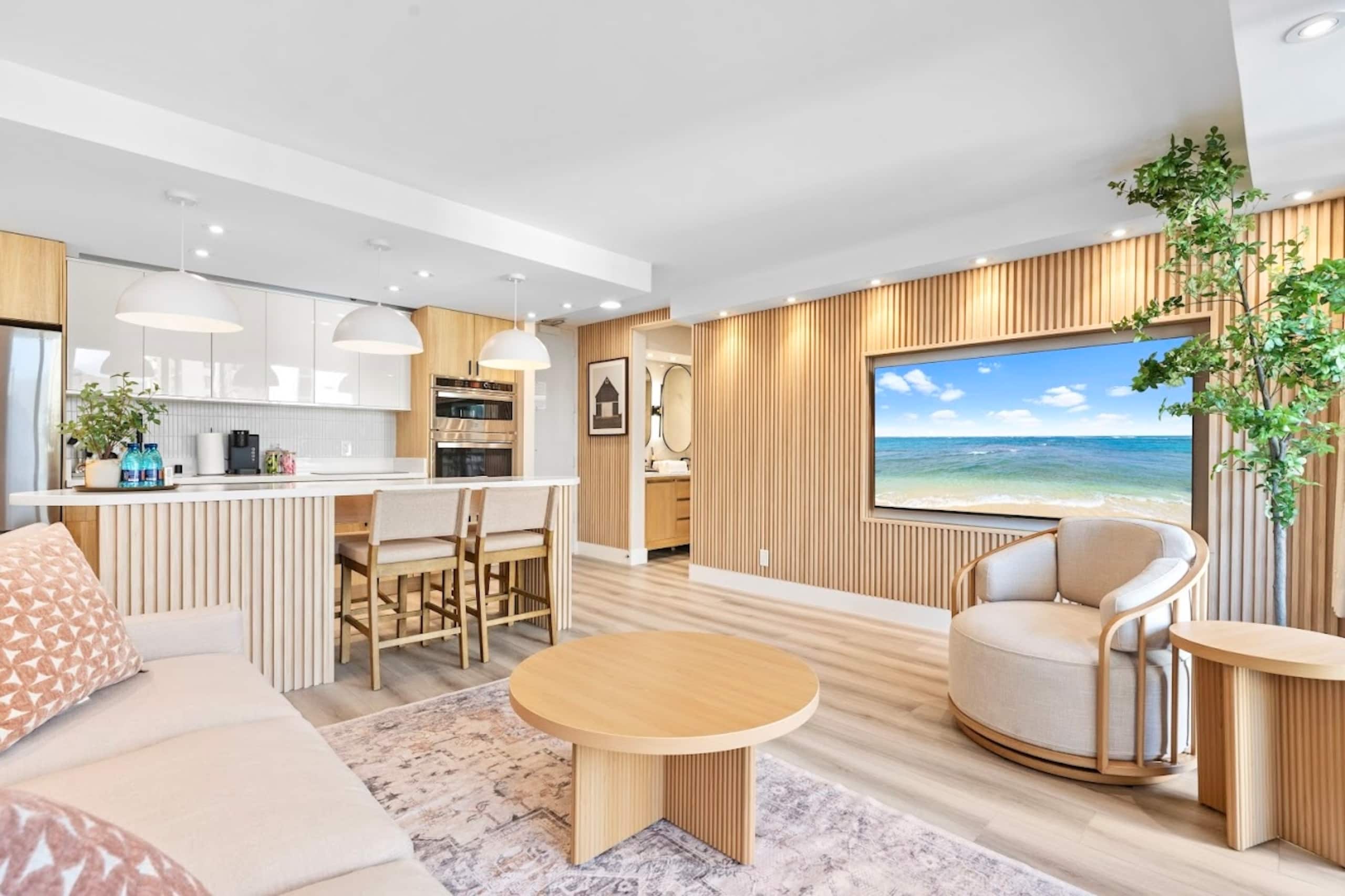 15FL-Upscale Chic Waikiki Banyan 1BR-Free Parking - Image 4