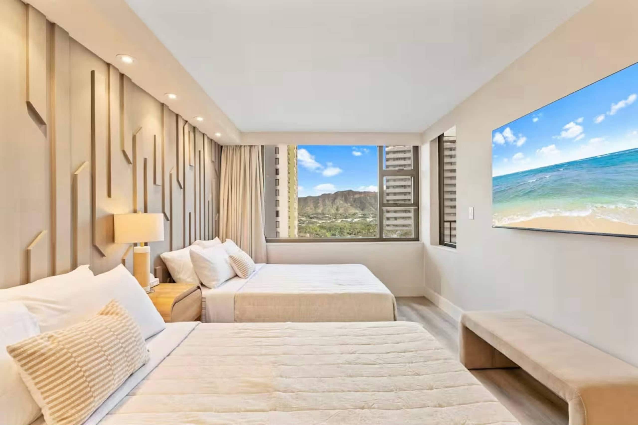15FL-Upscale Chic Waikiki Banyan 1BR-Free Parking - Image 23