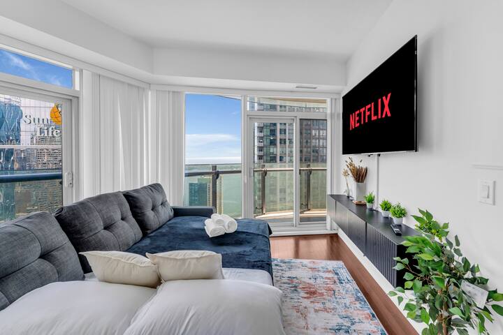 Modern 5Beds Lake View W/ Parking gallery image 2