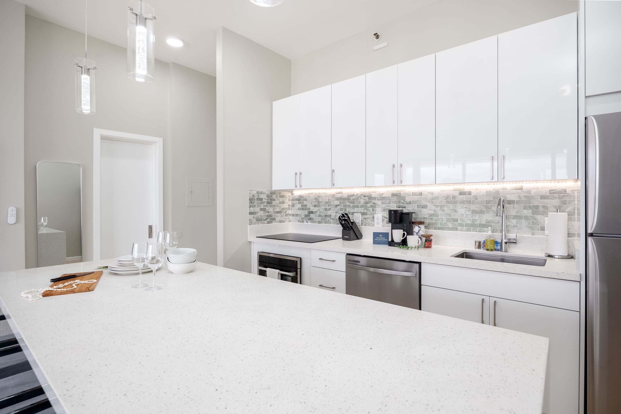 Condo in Honolulu · ★4.9 · 1 bedroom · 2 beds · 1 private bath - Image 15