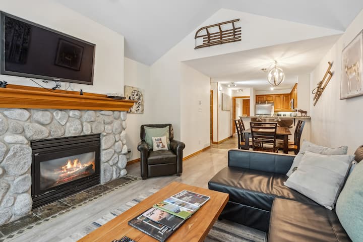 2br Whistler Condo W Hot Tub, Bbq, &Ski In/out! - Whistler