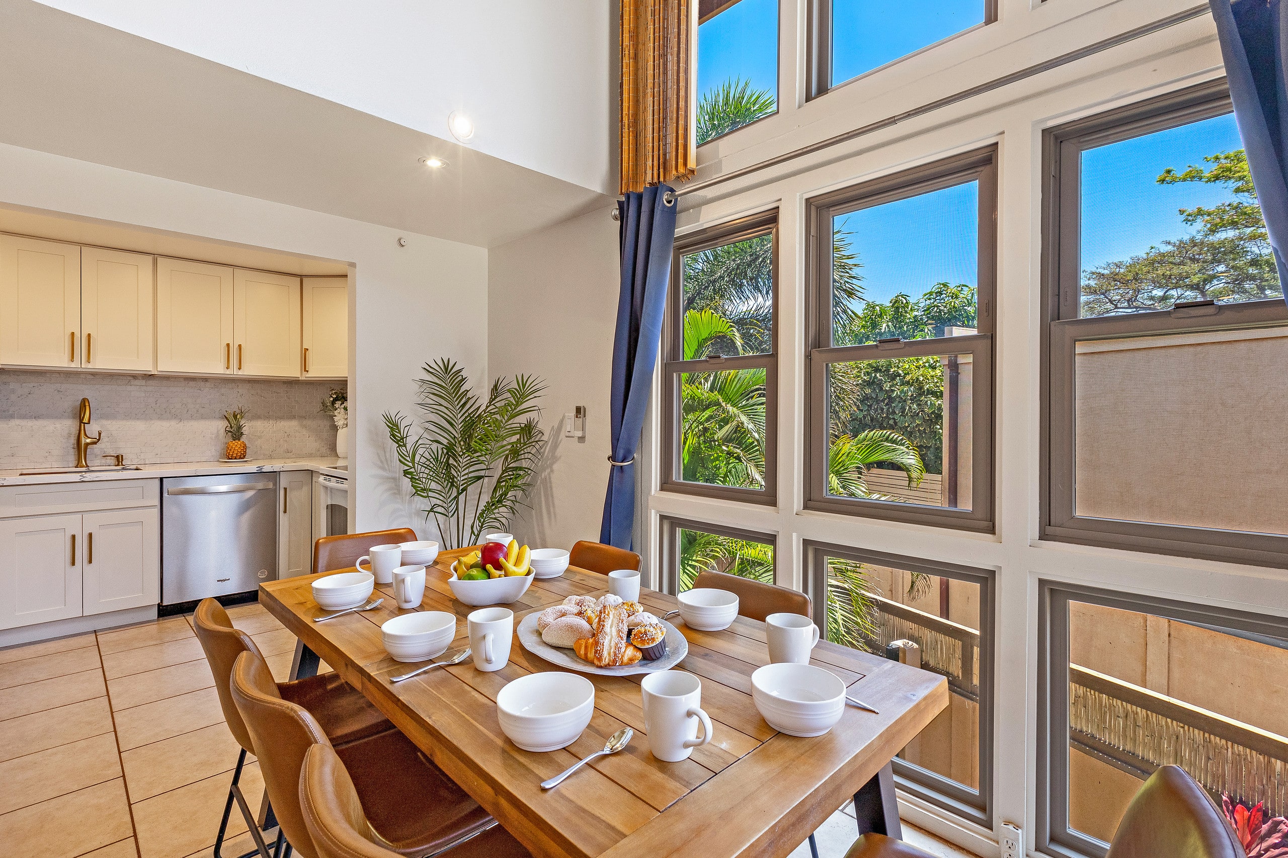 Condo in Kihei · ★4.5 · 3 bedrooms · 5 beds · 2 baths - Image 10