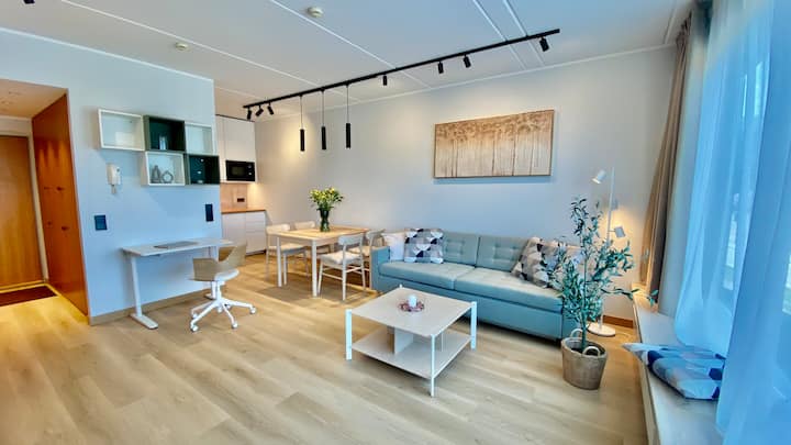 Lootsi Haven | Modern Apartment With Free Parking - Tallin