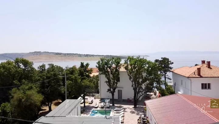 Family Villa Q & more