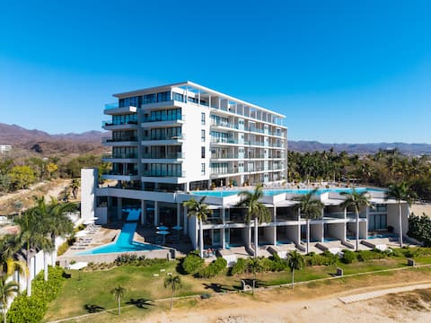 Successful Airbnb property: Beachfront townhouse TH03A in Cruz De Huanacaxtle