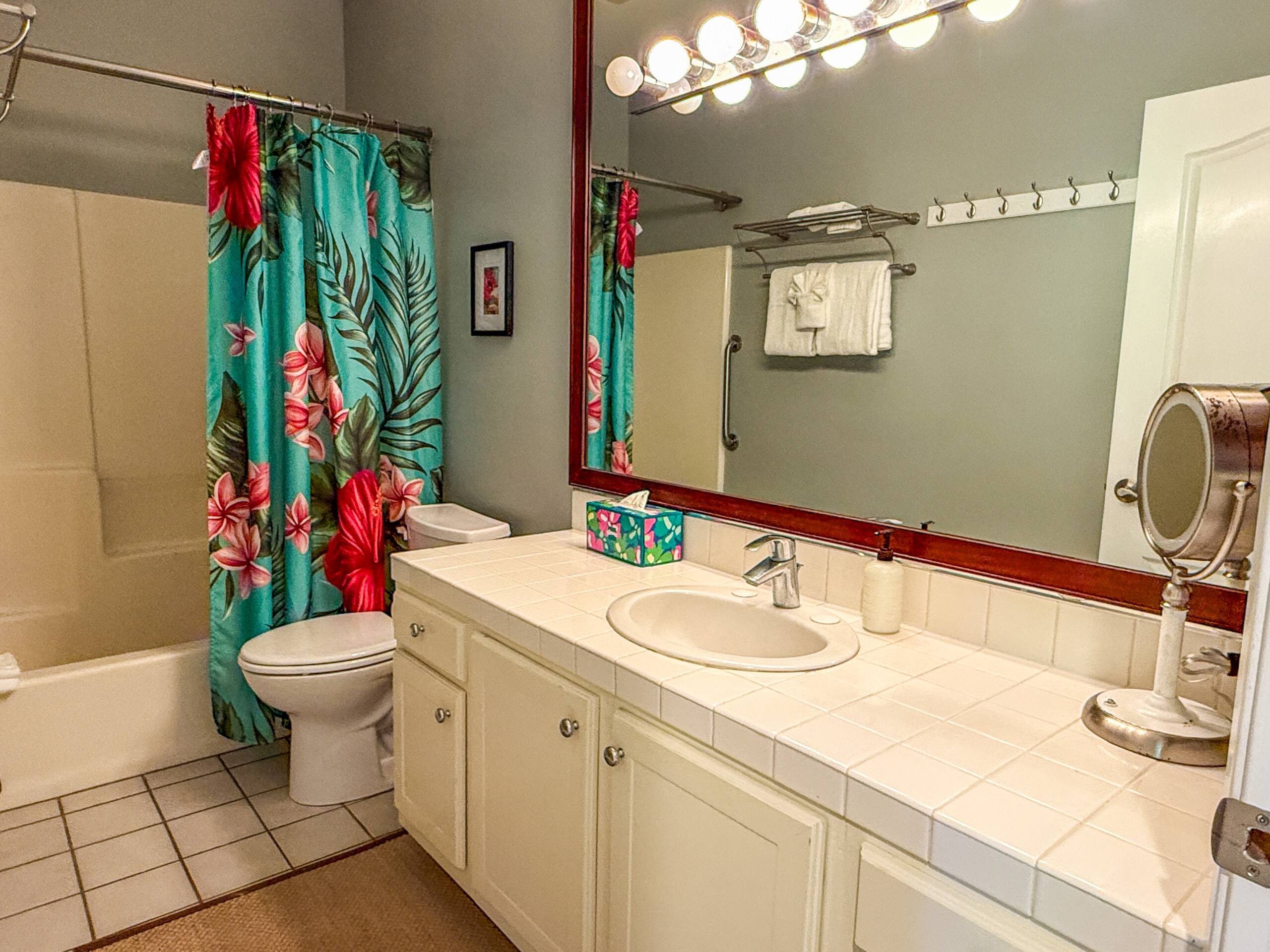 Stylish Poipu 2br/2ba with AC, short walk to beach - Image 18