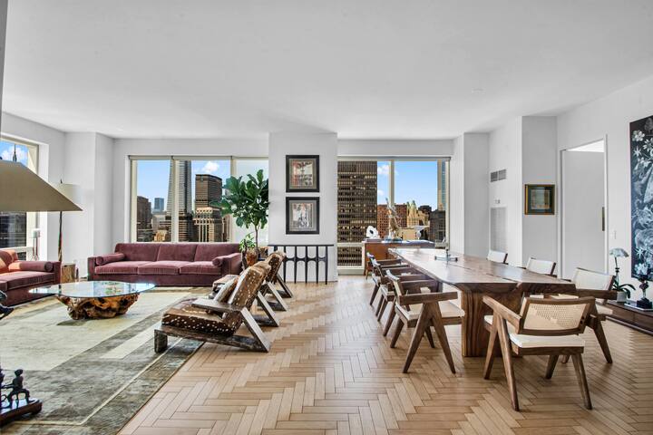 Spacious Modern High Rise gallery image 2