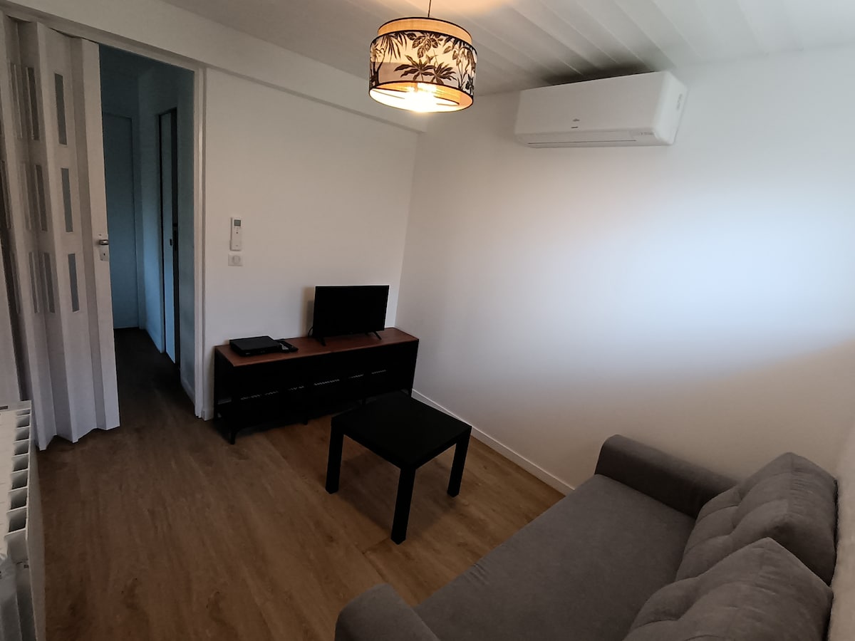 საძინებელი 1